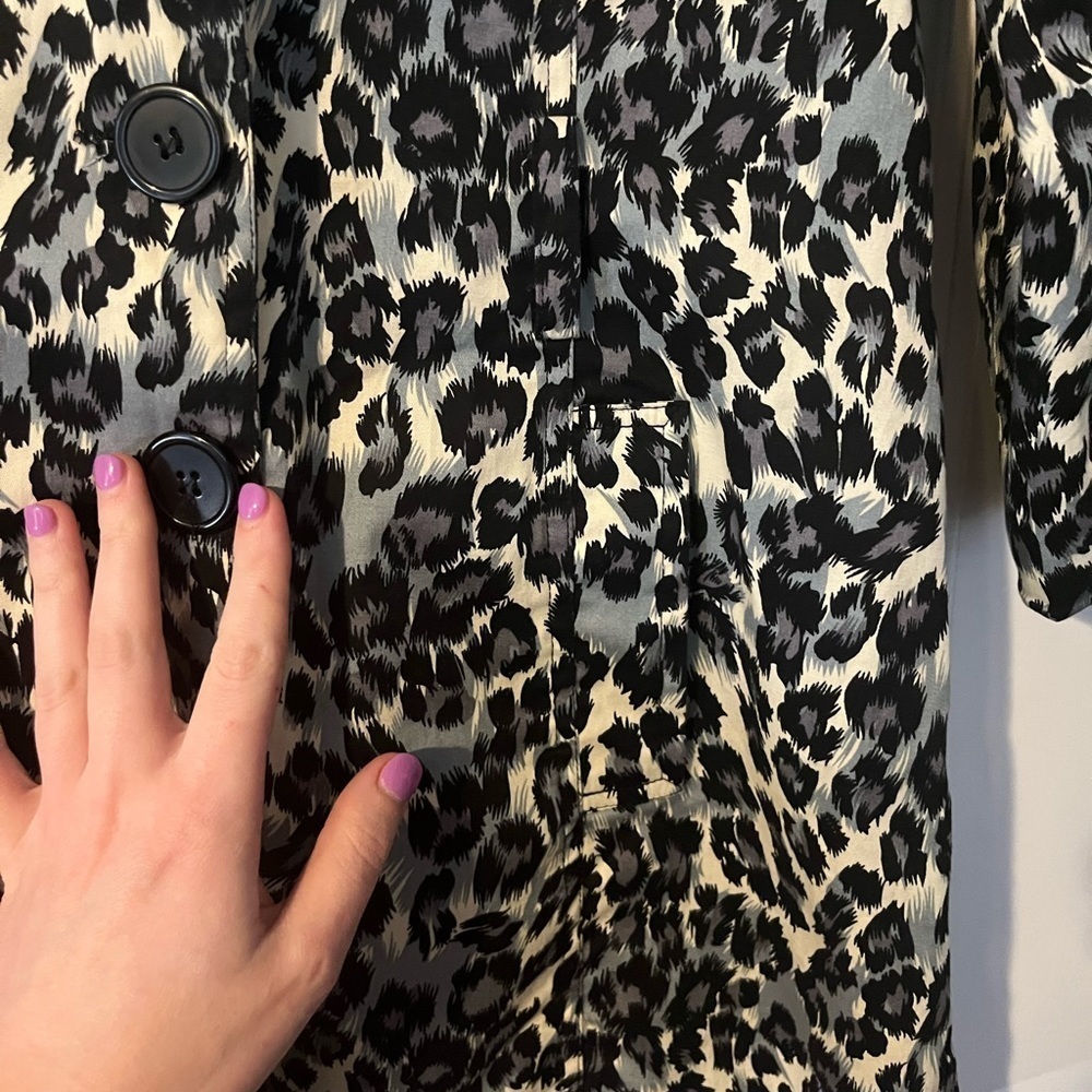 Forever 21 Snow Leopard Print Trench Coat Long Jacket Cheetah Animal Fall Winter - Picture 4 of 7